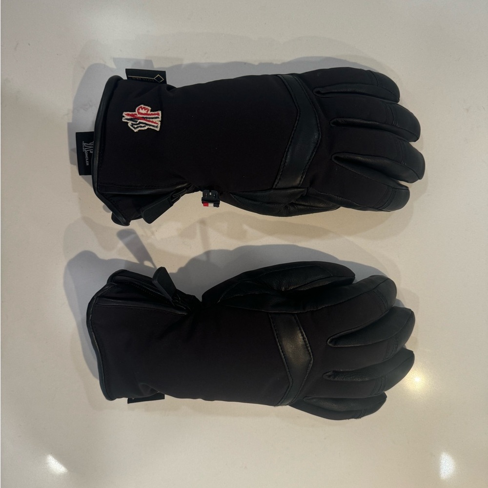 Lightly Used Black Moncler Hestra Women’s Gloves